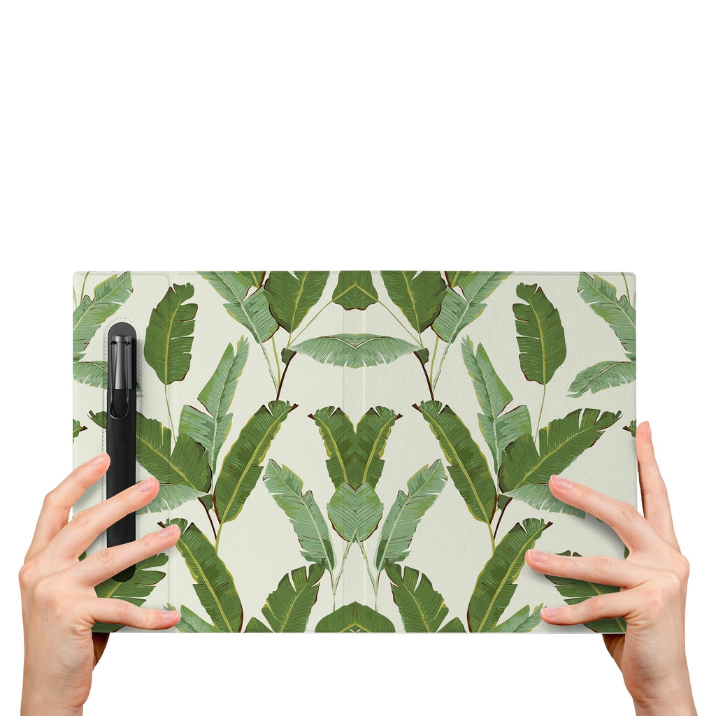 The VistaCase reMarkable Folio with Green Leaves design is crafted from premium materials and exclusively tailored to fit your reMarkable 2,