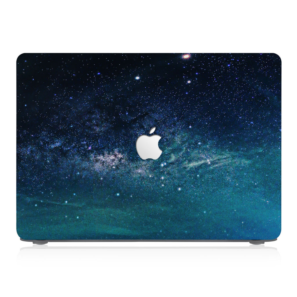 This lightweight, slim hardshell with Starry Night design is easy to install and fits closely to protect against scratches