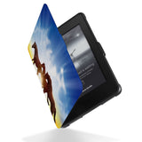 Reinforced rubber bumpers on the corners to protect your Kindle Paperwhite