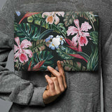 Form-fitting hardshell with Flowers design keeps scuffs and scratches at bay